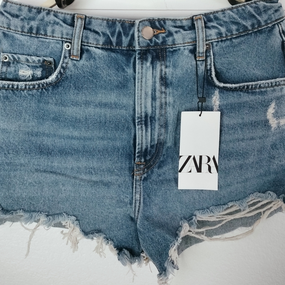 Cool NET cut off shorts by Zara
